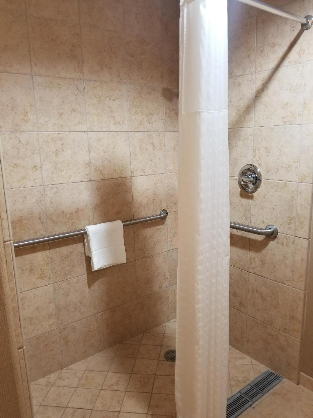 פלסטין Comfort Suites מראה חיצוני תמונה